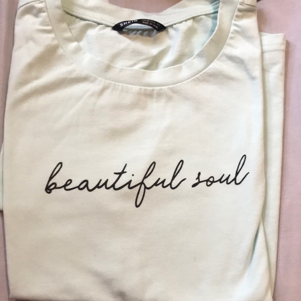 SHEIN “beautiful soul” graphic tee- Size Small